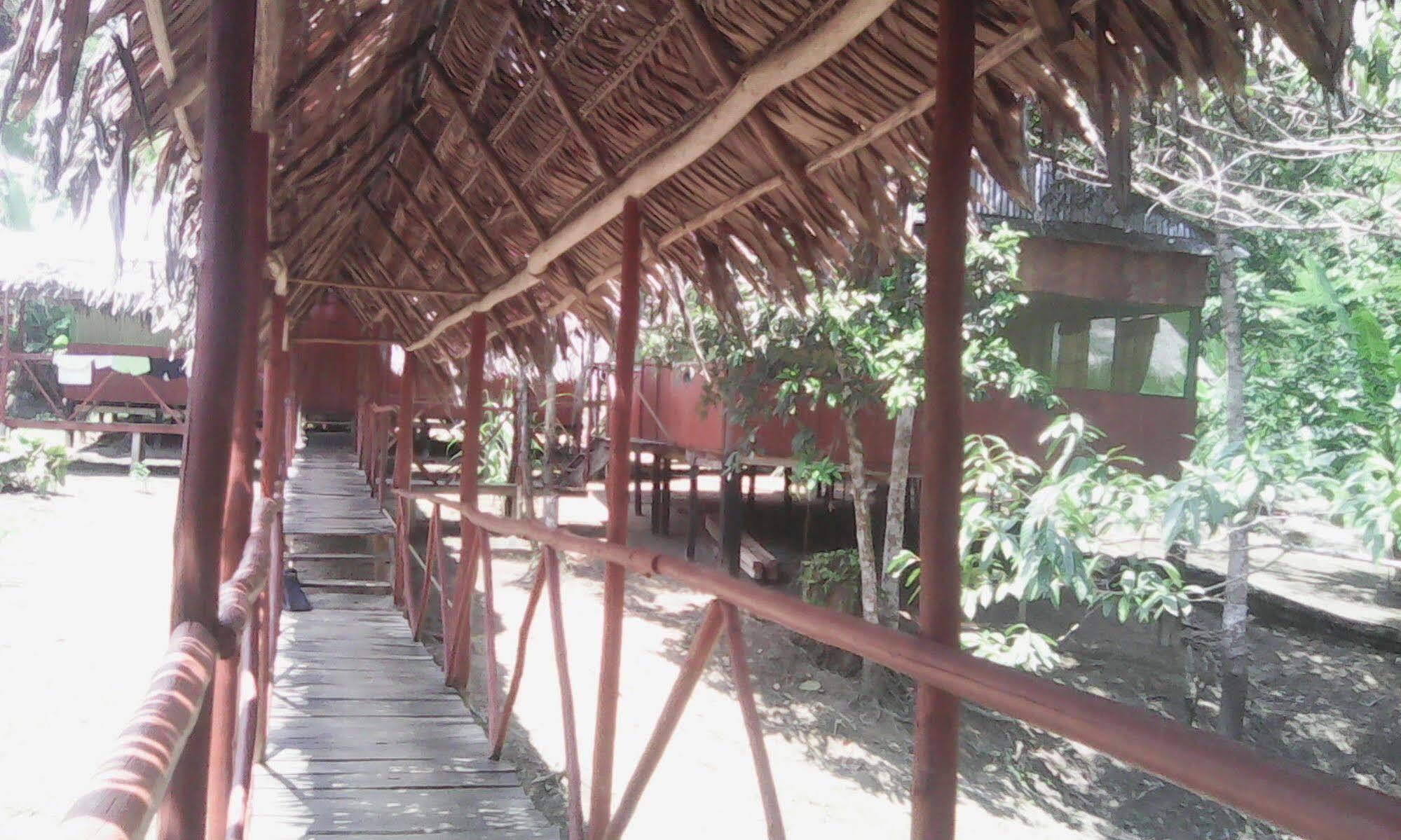 Amazon Queen Lodge Mazán Екстериор снимка