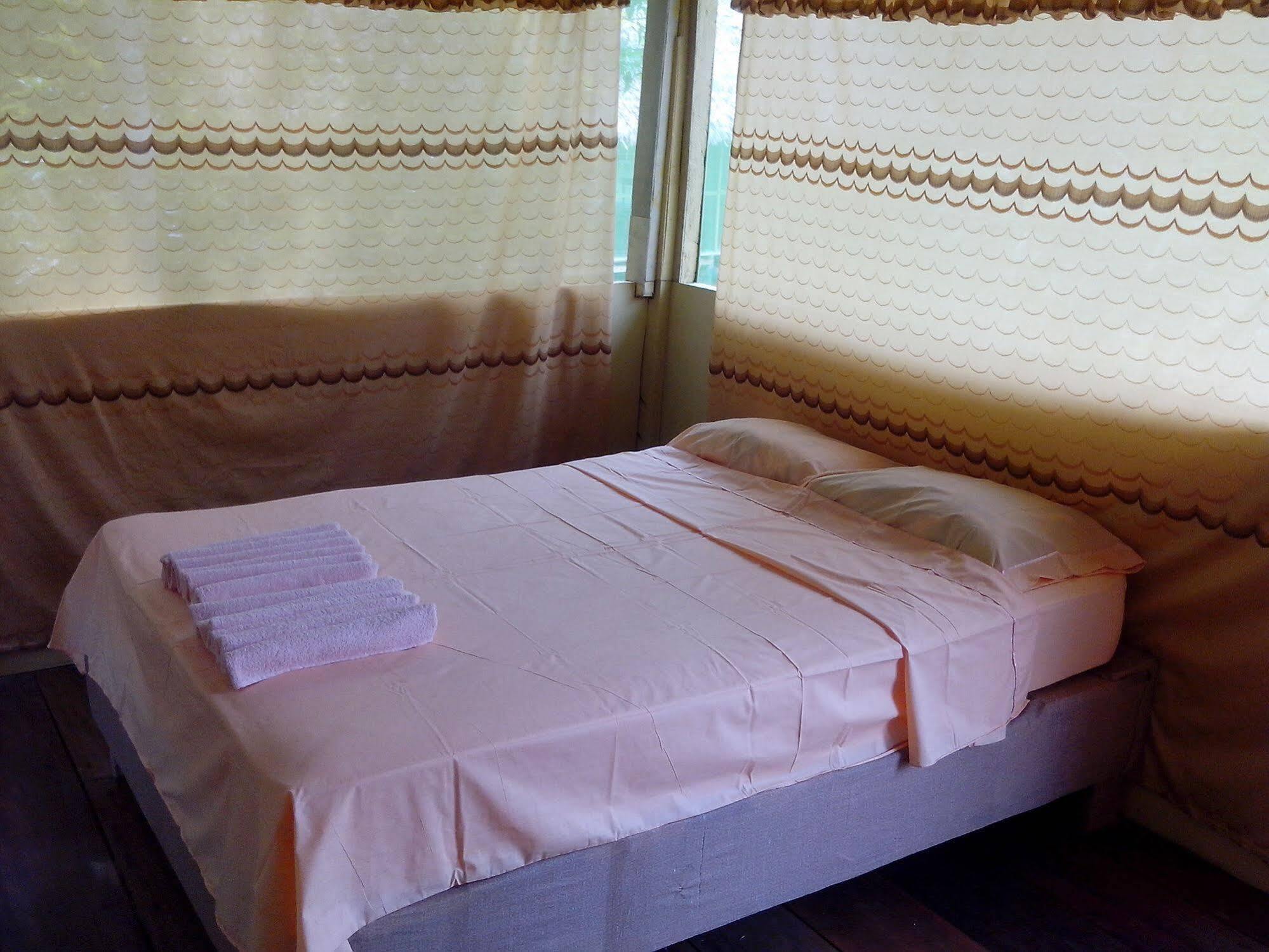 Amazon Queen Lodge Mazán Екстериор снимка